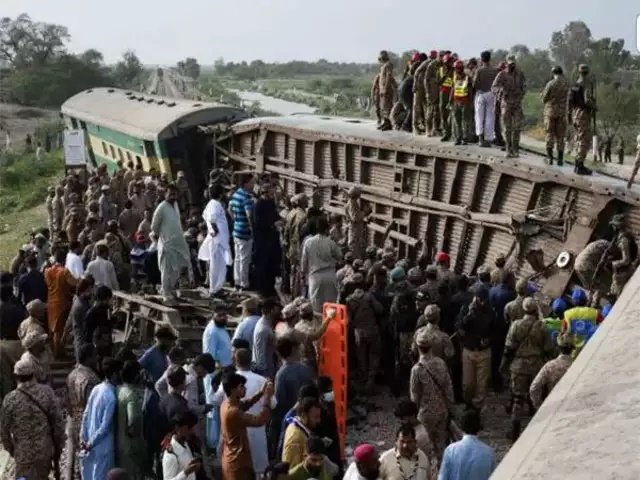 Pakistan train hijacked: Hostages rescued, 20 Soldiers and 16 militants killed