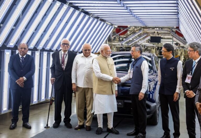 PM Modi Inaugurates Maruti-Suzuki’s First EV “e VITARA” & Lithium-Ion Battery Plant in Gujarat